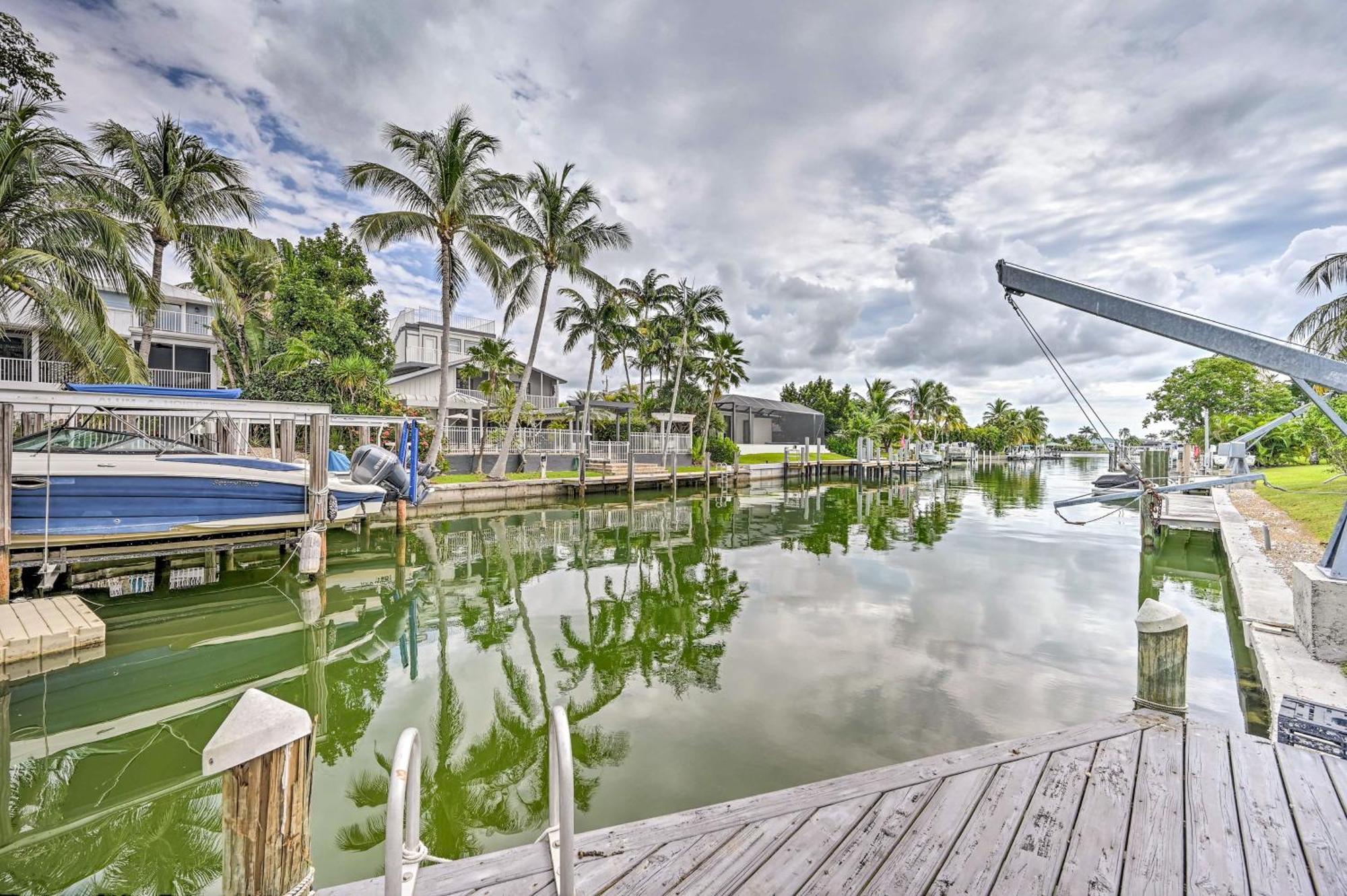 Waterfront Marco Island House With Shared Dock! Villa Exterior photo