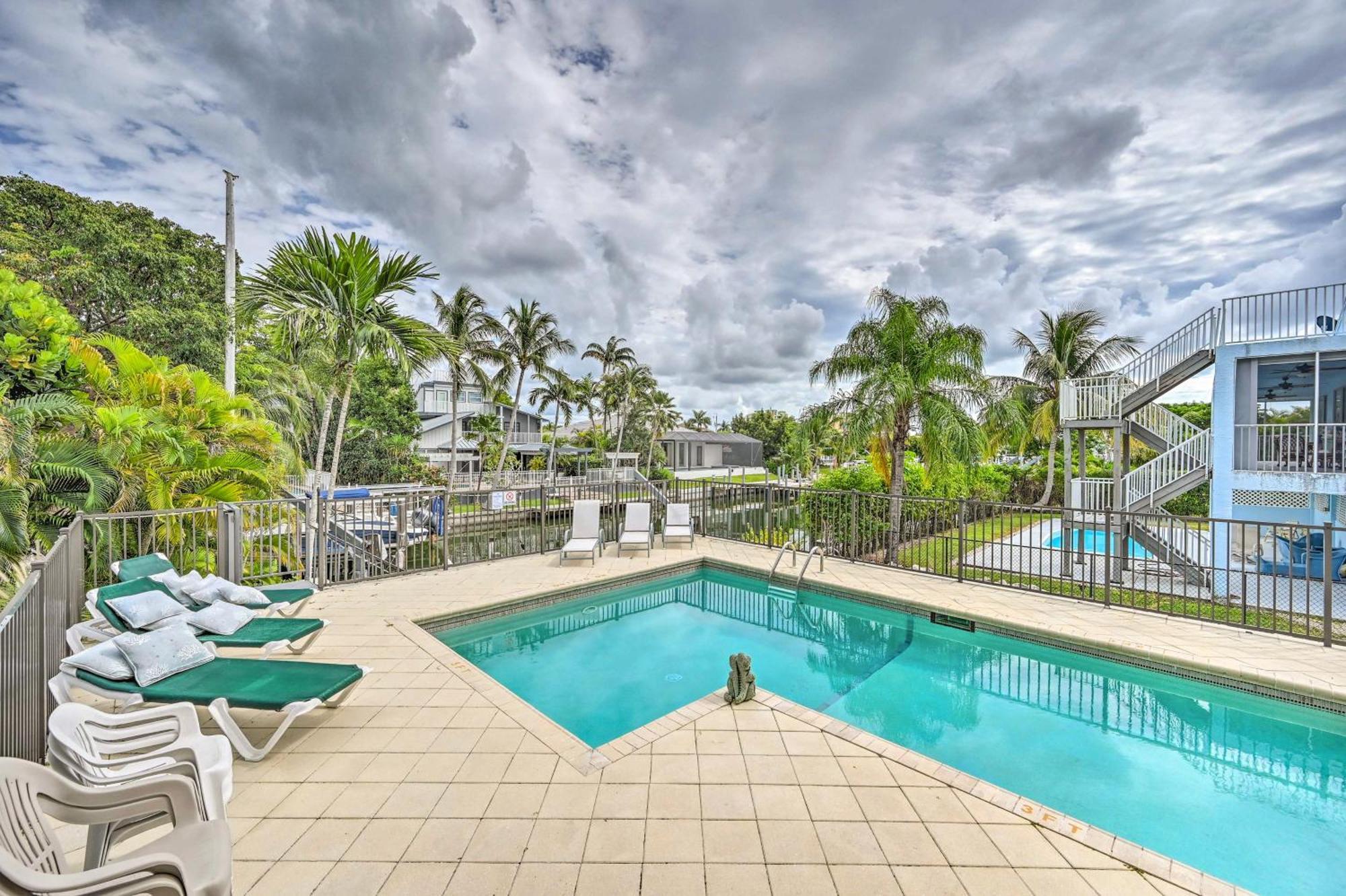 Waterfront Marco Island House With Shared Dock! Villa Exterior photo